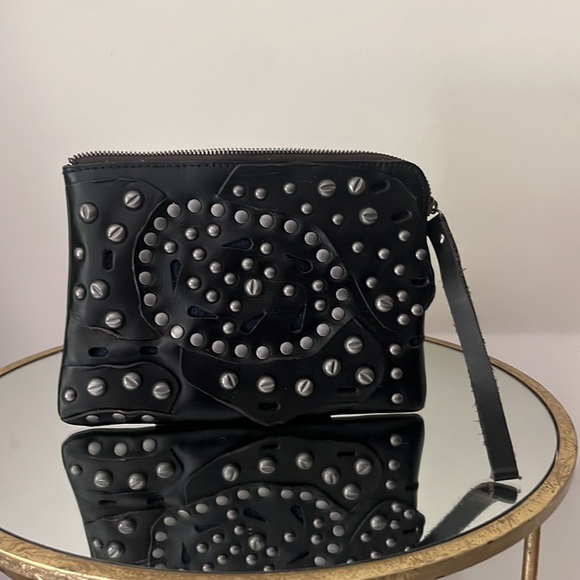 Italian leather Patricia Nash wristlet from Italy - Picture 2 of 6